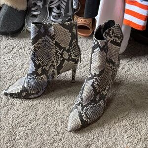 Kenneth Cole Snakeskin Heeled Boots - Black and Gray